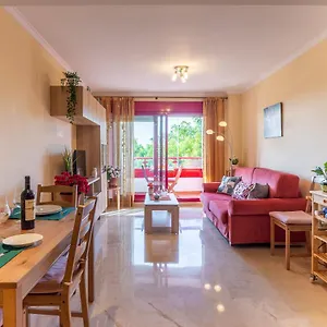 https://apartamento-puerto-nuevo-8-parking-incluido.hotelsinnerja.org
